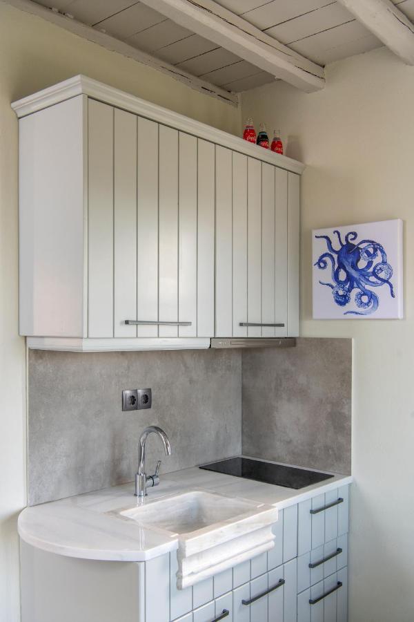 Pure White 1Bd House With Amazing Sea Views In Naousa Exterior photo